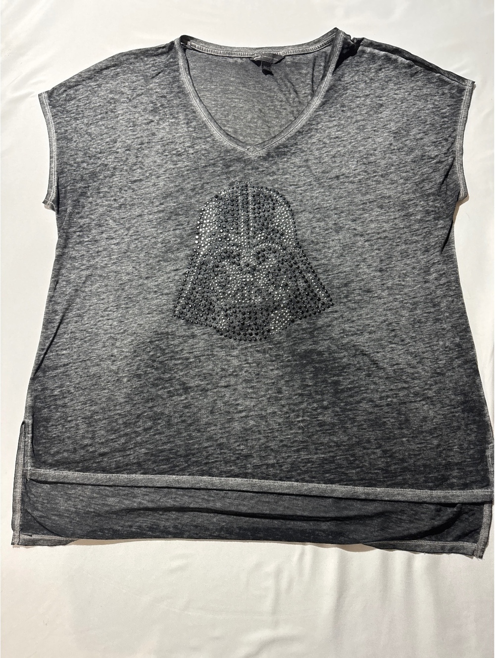 Rock & Republic XL Gray V-Neck Tee with Bling Darth Vader